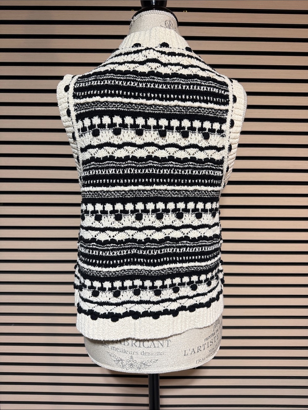 Pilcro Knit Sweater Vest – Size M and L - Picture 5 of 11